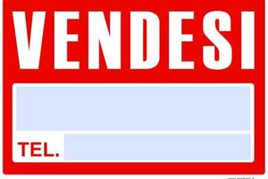 Mansarda con terrazza e balconi