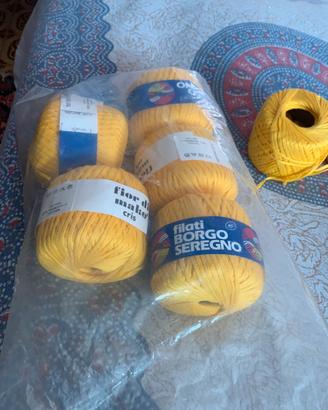 5gomitoli di fetuccia di cotone giallo