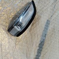 FANALINO FRECCIA SPECCHIO RETR SX 81741-0D020 TOYO