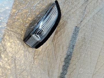 FANALINO FRECCIA SPECCHIO RETR SX 81741-0D020 TOYO