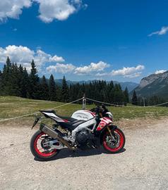 Aprilia tuono V4 factory 1100 Speed White  2023 