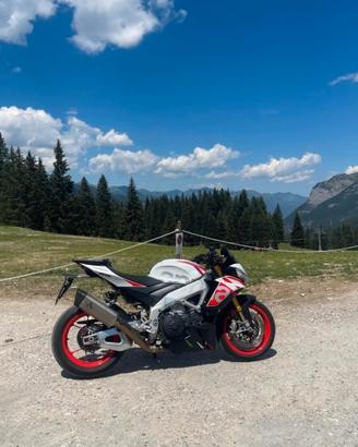 Aprilia tuono V4 factory 1100 Speed White  2023 