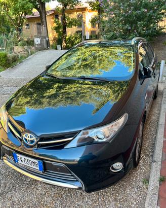 Toyota Auris Touring Sports 1.8 Hybrid Lounge