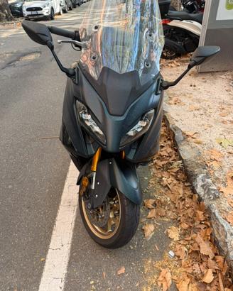 Tmax 560 techmax