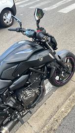 Moto yamaha mt 07