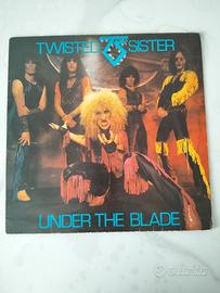 Under The Blade- TWISTED SISTER