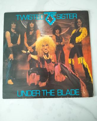 Under The Blade- TWISTED SISTER
