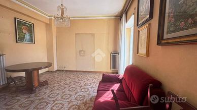 4 LOCALI A ISOLA DEL LIRI