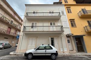 Bilocale arredato a Partinico, Via Giacomo Puccini