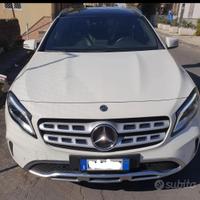 Mercedes  GLA