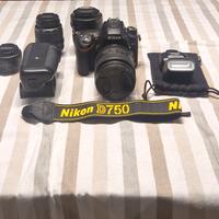 Macchina fotografica reflex digitale.  NIKON D 750