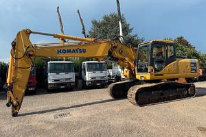 KOMAT'SU PC230 Serie 7