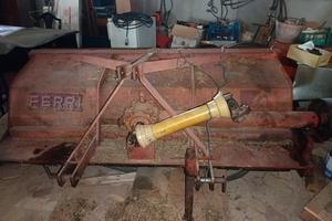 Trincia da 200 e 150 Spandiconcime 600 Retro escav