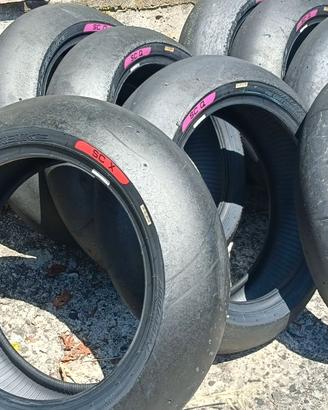 Pirelli e Dunlop sbk