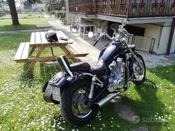 Suzuki Intruder VS-1400