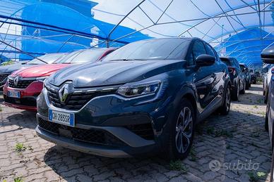 Renault Captur 1.6 E-Tech hybrid RS Line 145c...