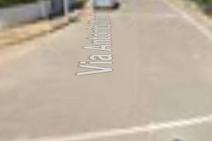 Immobile in asta di 93 m² con box auto a Guidonia 