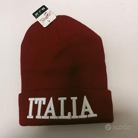 berretta unisex rossa con scritta Italia