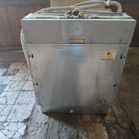 Lavastoviglie Whirlpool per pezzi di ricambio