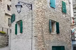 Villetta a schiera di 150 m² con più di 5 locali e