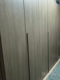 Armadio 6 ante + cassettiera 