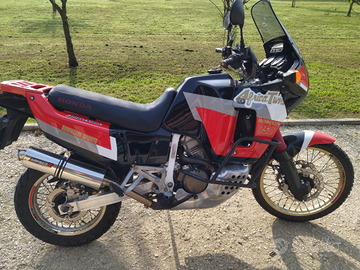 Honda Africa Twin rd04