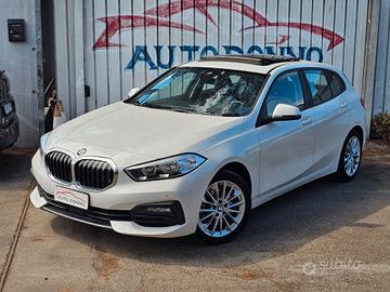 Bmw 118d 5p. Business Advantage *TETTO/VIRTUAL*