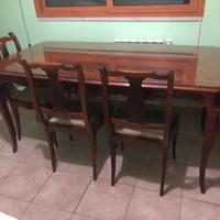 TAVOLO RETTANGOLARE CON INTARSIO FLOREALE E SEDIE