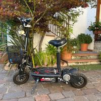 Scooter monopattino elettrico Viky Italy