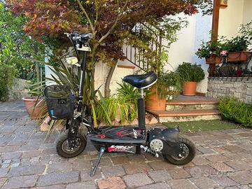 Scooter monopattino elettrico Viky Italy