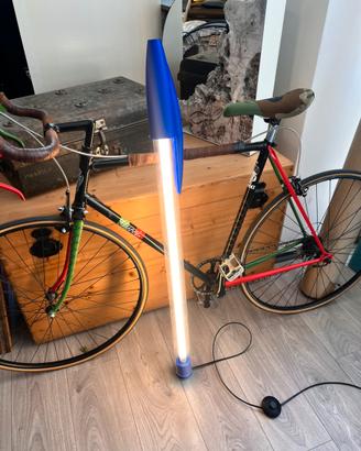 Lampada a forma di penna