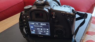 reflex digitale canon 7d + 18-250 tamron zoom