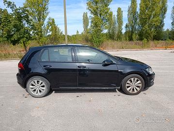 Golf serie 7 del 2016 a metano 