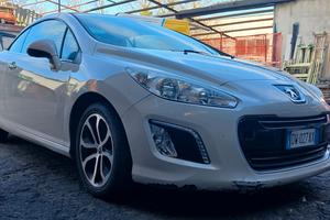 Peugeot 308Cc 2.0 Hdi Feline Aut-Seq.
