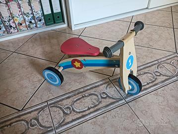 triciclo in legno 