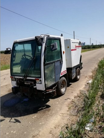 Spazzatrice bucher 2000 vm turbo