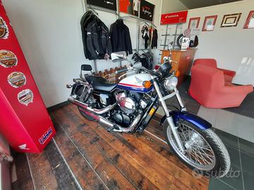 Honda Vt 750S