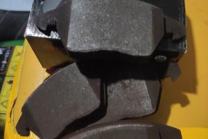  4 pastiglie Brembo