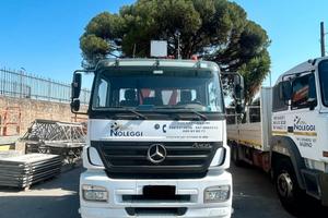 MERCEDES-BENZ AXOR 1828 CON PIATTAFORMA AEREA CTE