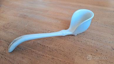 Mestolo in porcellana