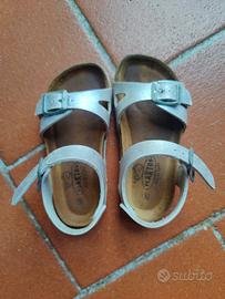 sandali 