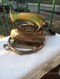 Ferro da stiro elettrico vintage