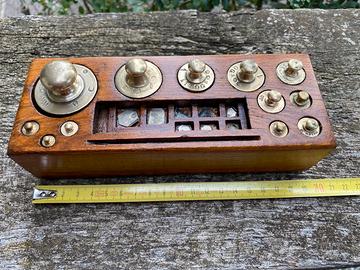 Pesiera e pesi ottone