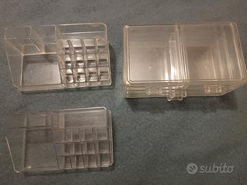 Set porta trucchi, accessori in plexiglass 