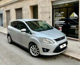 Ford C-Max Titanium **Distribuzione eseguita**