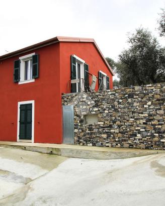 VILLA SINGOLA A LEIVI