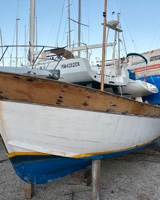 gozzo in legno con entrobordo