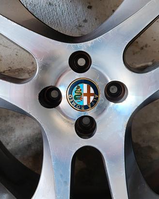N. 4 cerchi in lega da 17" per Alfa Romeo Mito 
