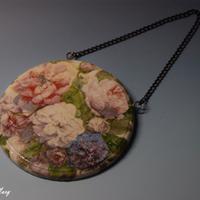 Tondo in legno decorato