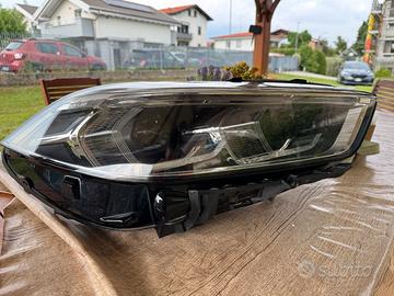 Faro Anteriore Destro BMW F40